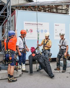 Kurs für Absturzsicherung bei Boss Schulungen in Thun